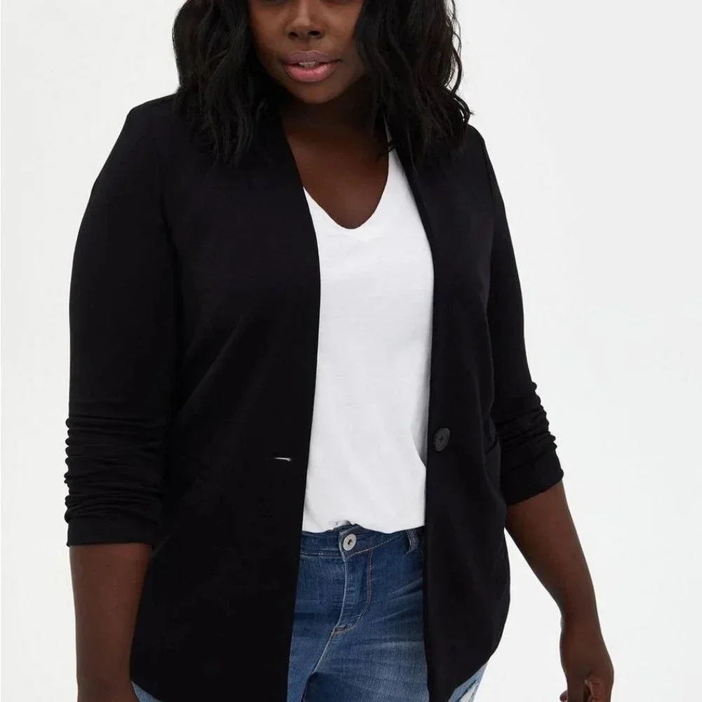 NWT Torrid Black Ponte Collarless Blazer in Size 6 / 30